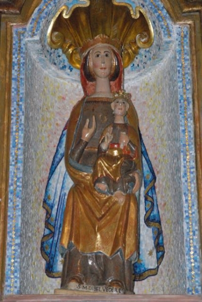 La statua della Madonna del Belvedere